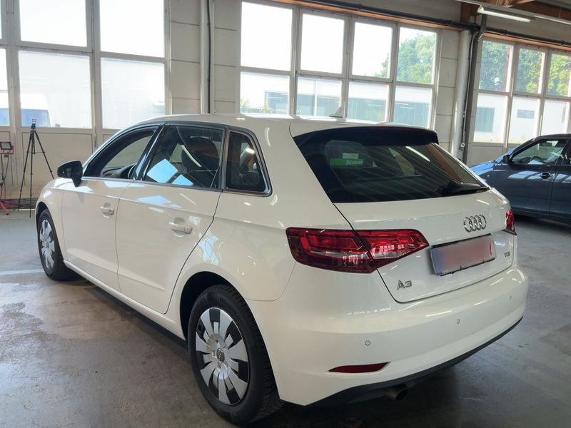 Audi A3 Sportback 1.6 TDI 2018 – снимка на щета 6