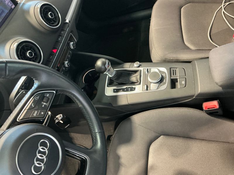 Audi A3 Sportback 1.6 TDI 2018 – снимка на щета 28