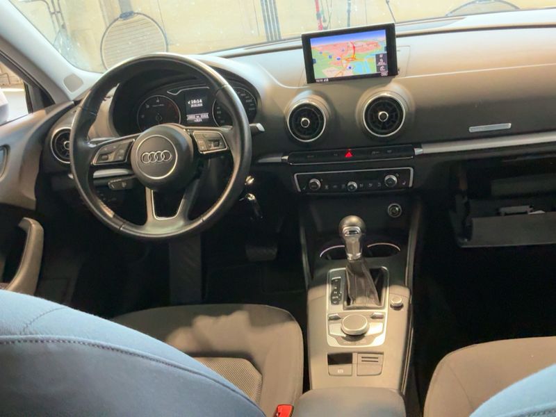 Audi A3 Sportback 1.6 TDI 2018 – снимка 17