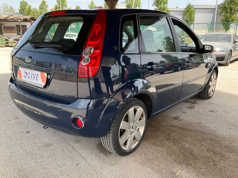 Ford Fiesta 1.4 Futura 2008 – снимка 2