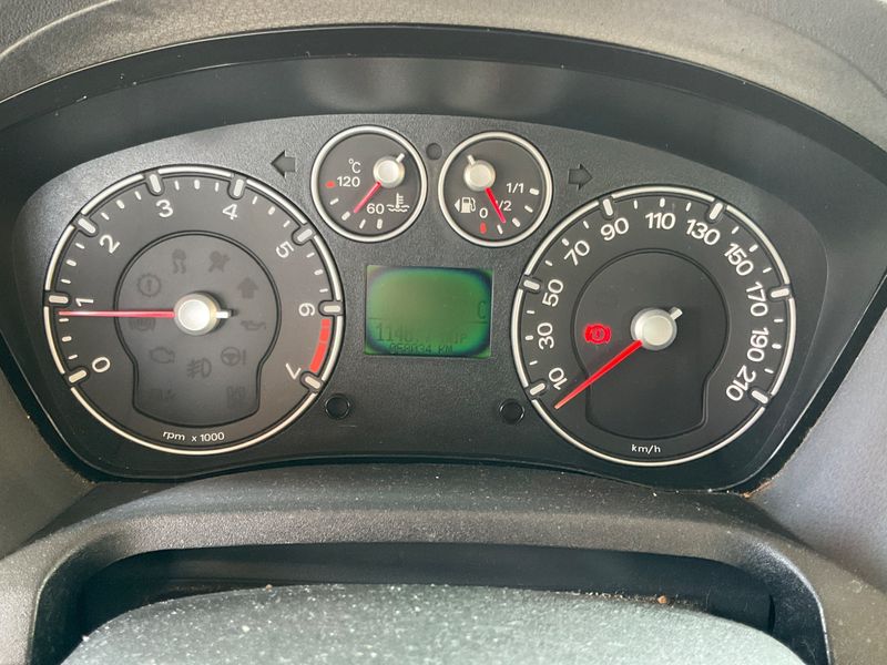 Ford Fiesta 1.4 Futura 2008 – снимка 4