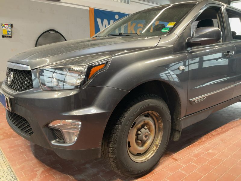 Ssangyong Actyon 2.0 TD 200 Xdi 4WD 2017 – снимка 2