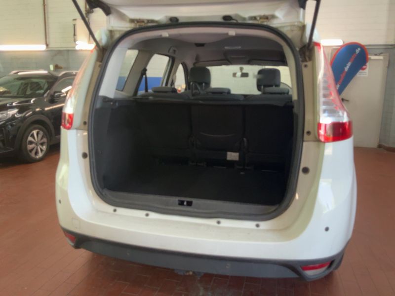 Renault Grand Scenic 1.5 dCi Paris 2014 – снимка 15
