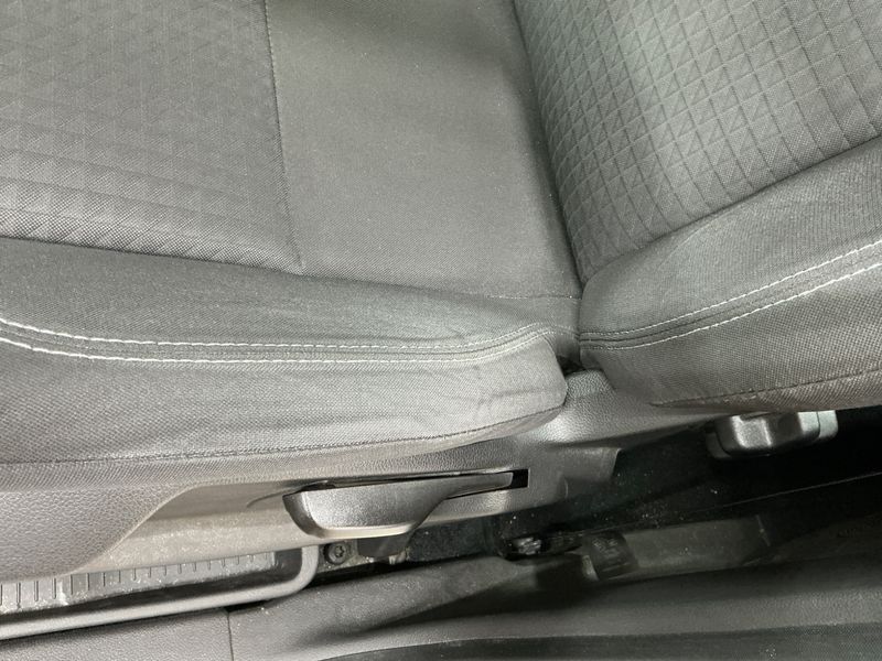 Ford C-Max 1.0 EcoBoost Trend 2017 – снимка 29