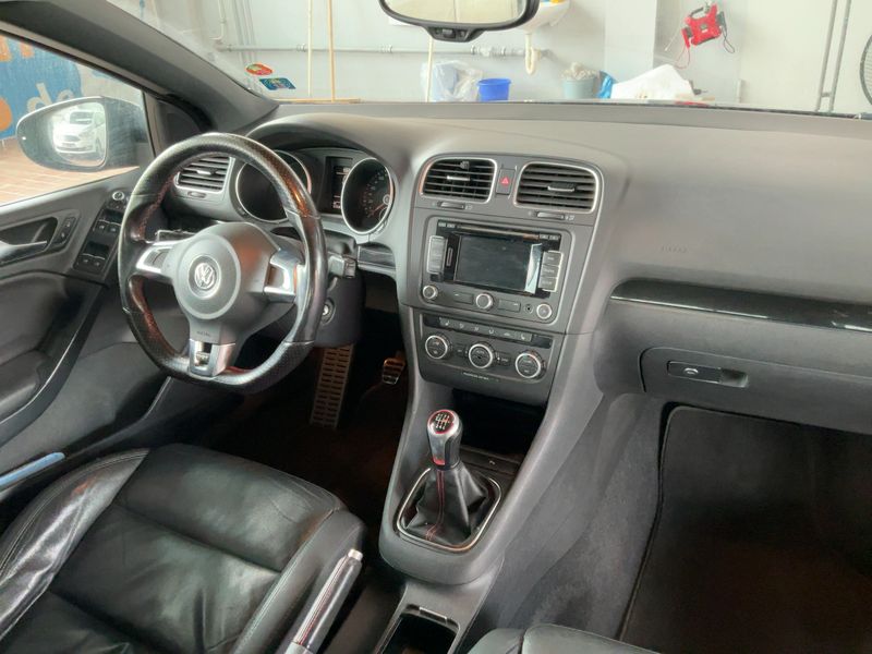 Volkswagen Golf VI 2.0 TSI GTI 2013 – снимка 17