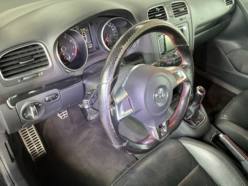 Volkswagen Golf VI 2.0 TSI GTI 2013 – снимка 41
