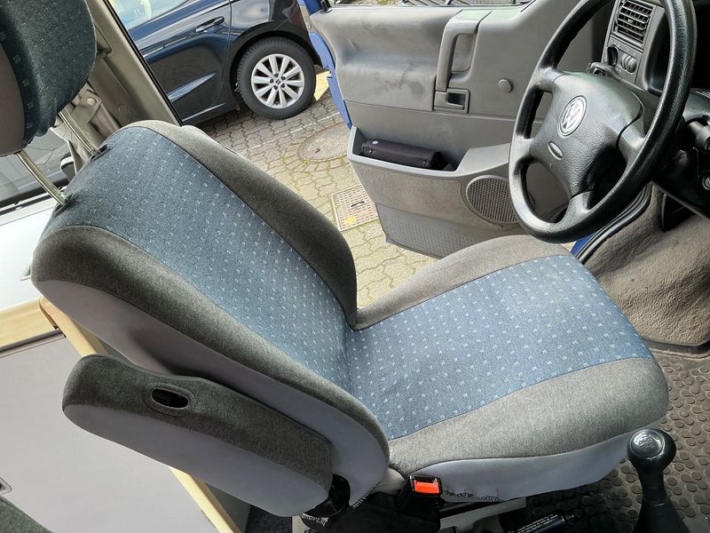 Volkswagen T4 California 2.5 TDI Coach Aufstelldach 1999 – снимка 37