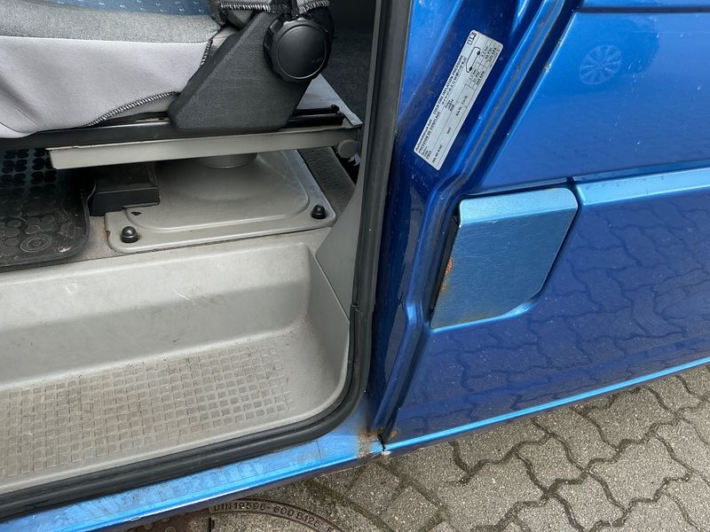 Volkswagen T4 California 2.5 TDI Coach Aufstelldach 1999 – снимка 31
