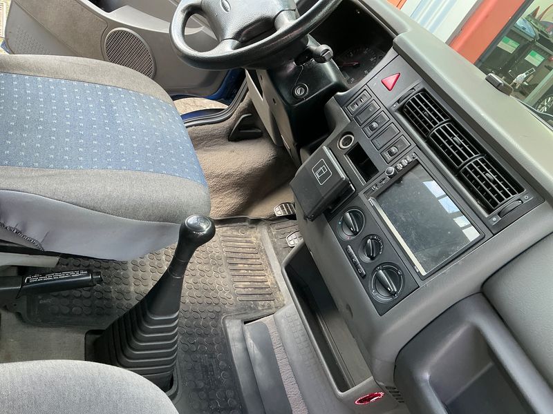 Volkswagen T4 California 2.5 TDI Coach Aufstelldach 1999 – снимка 43