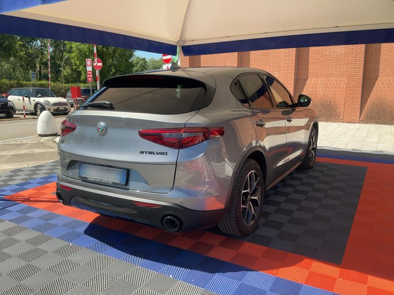 Alfa Romeo Stelvio 2.2 JTDM Sprint Q4 2020 – снимка 8