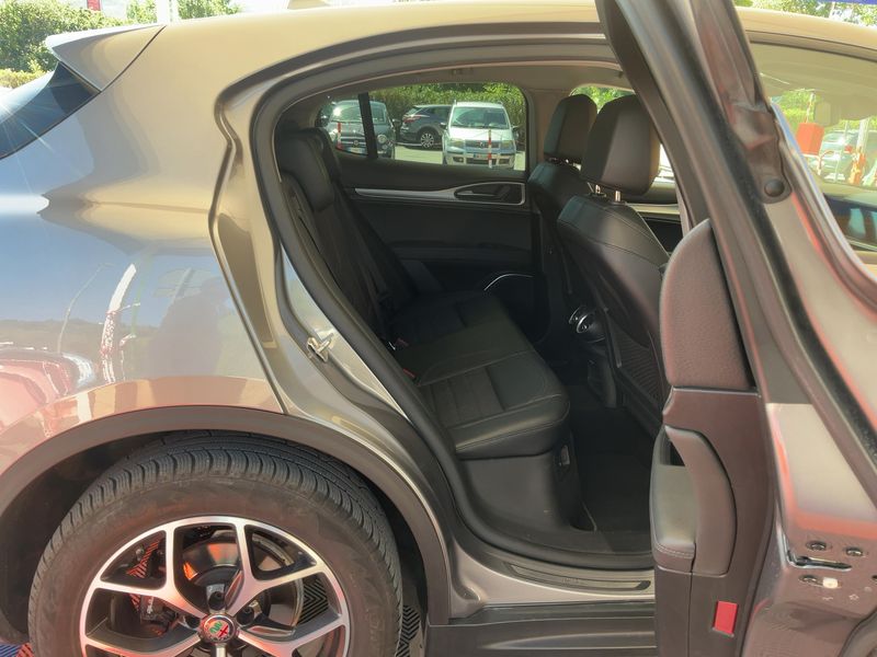 Alfa Romeo Stelvio 2.2 JTDM Sprint Q4 2020 – снимка 19