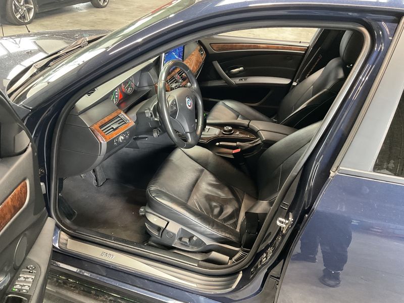 BMW 5er 530i 2007 – снимка 16