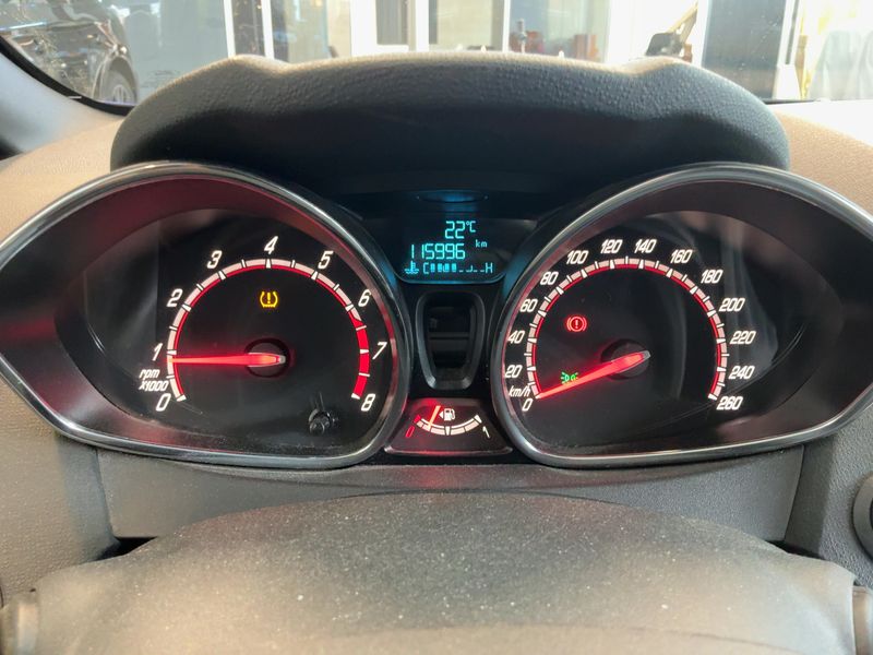 Ford Fiesta 1.6 EcoBoost ST 2014 – снимка 18