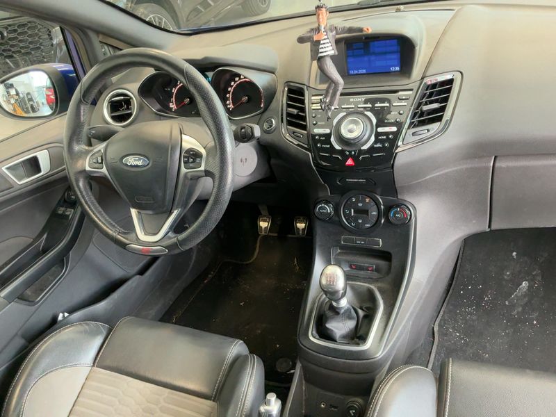 Ford Fiesta 1.6 EcoBoost ST 2014 – снимка 17