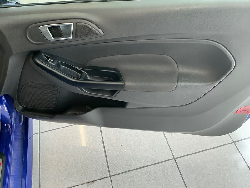 Ford Fiesta 1.6 EcoBoost ST 2014 – снимка 24