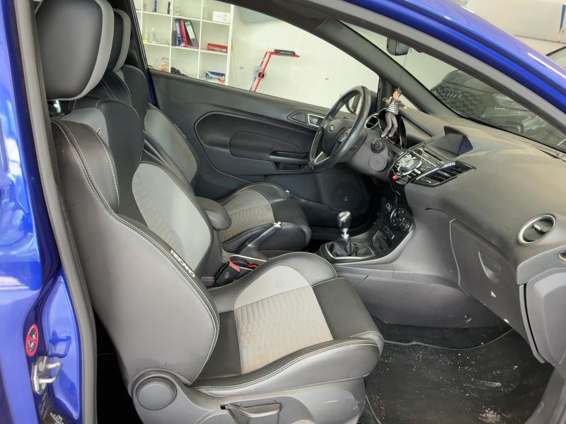 Ford Fiesta 1.6 EcoBoost ST 2014 – снимка 16