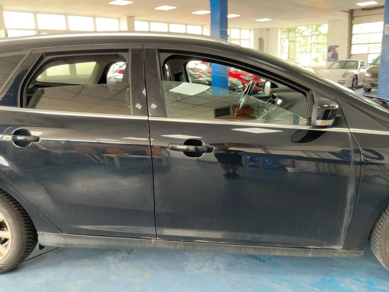 Ford Focus 1.5 TDCi Titanium 2015 – снимка 10
