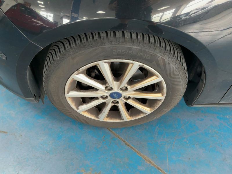 Ford Focus 1.5 TDCi Titanium 2015 – снимка 3