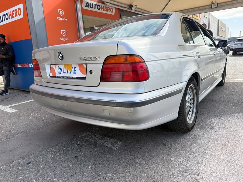 BMW 5er 528i 1999 – снимка 2