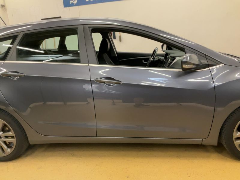 Hyundai i30 1.6 GDI Premium 2015 – снимка 10