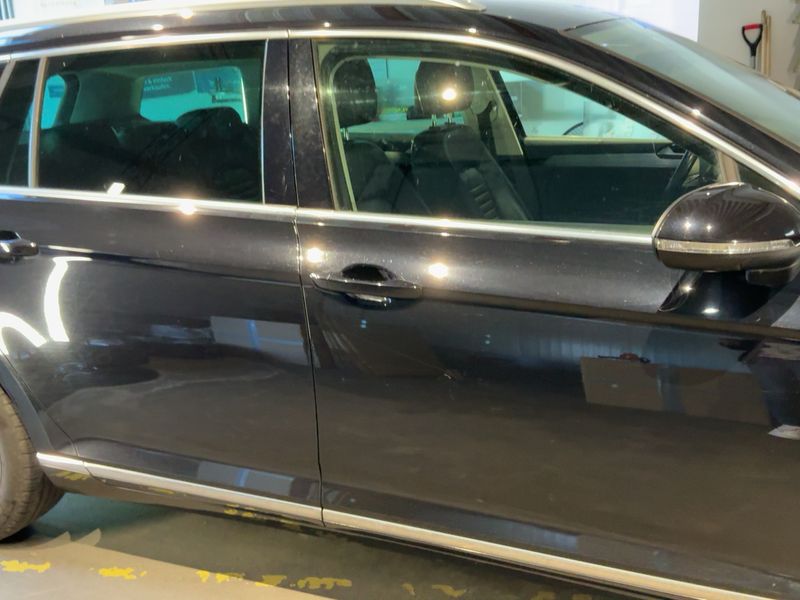 Volkswagen Passat 2.0 TDI Highline BlueMotion Tech 2016 – снимка 10