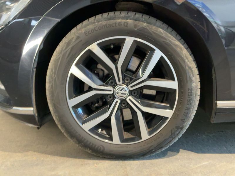 Volkswagen Passat 2.0 TDI Highline BlueMotion Tech 2016 – снимка 3