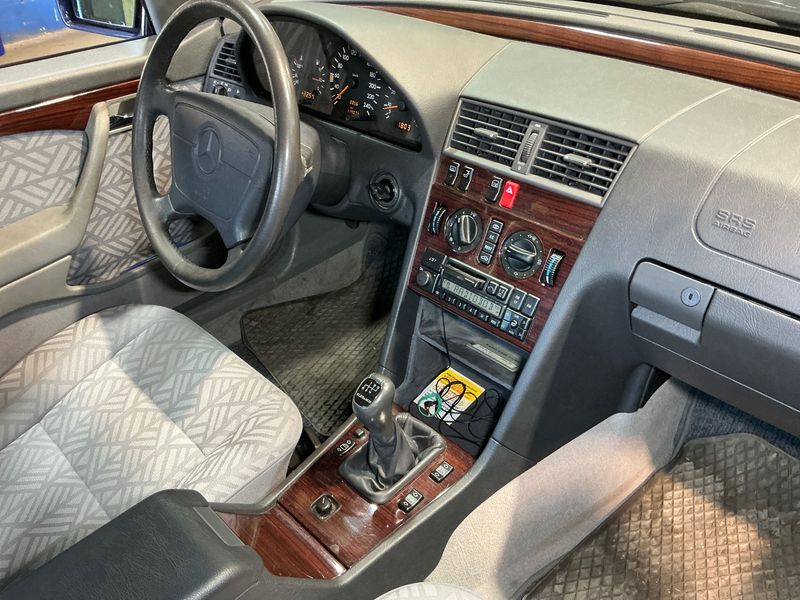 Mercedes-Benz C-Klasse C 200 Elegance 1994 – снимка 3