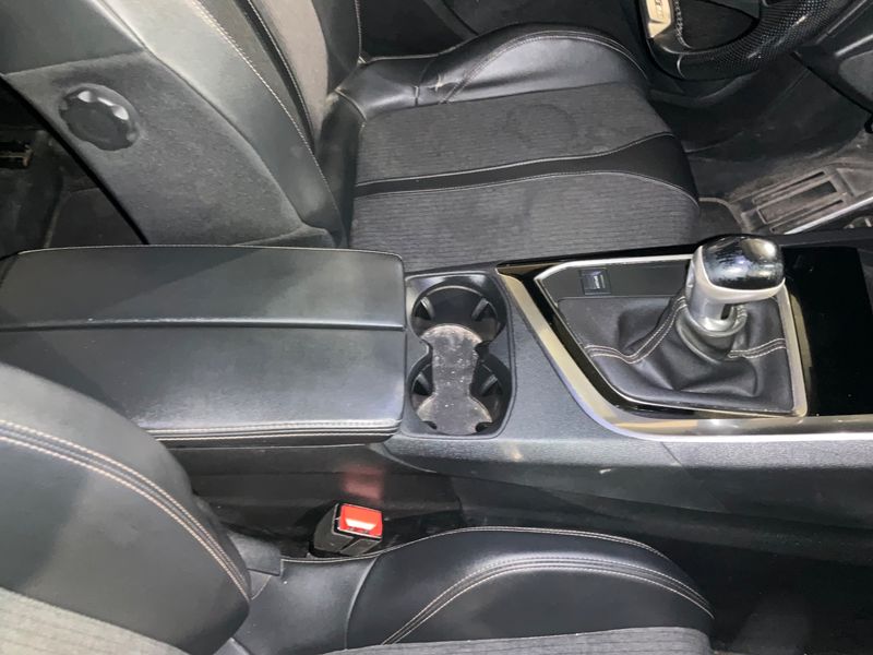 Peugeot 5008 1.5 Blue-HDi GT Line 2019 – снимка 29