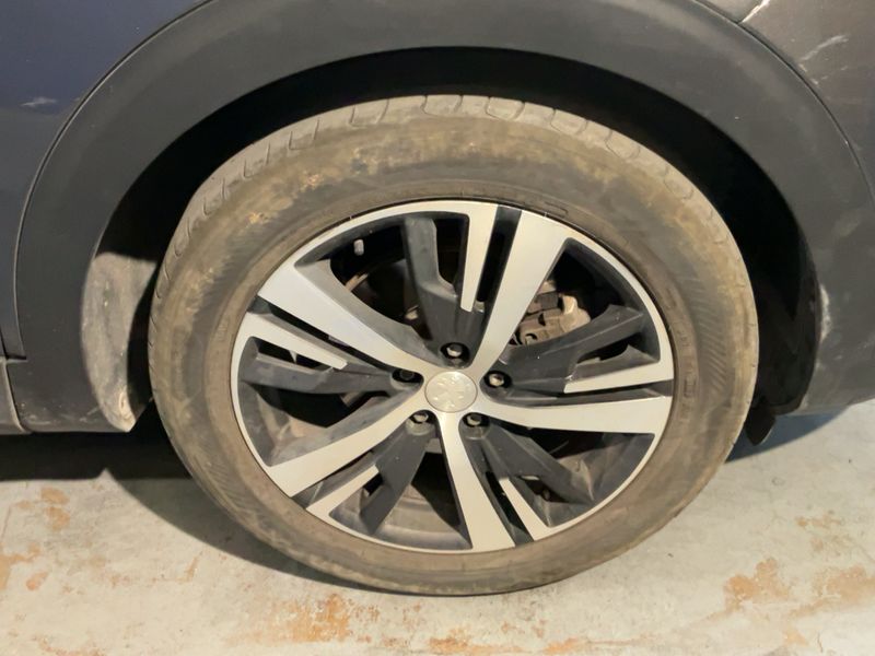 Peugeot 5008 1.5 Blue-HDi GT Line 2019 – снимка 11