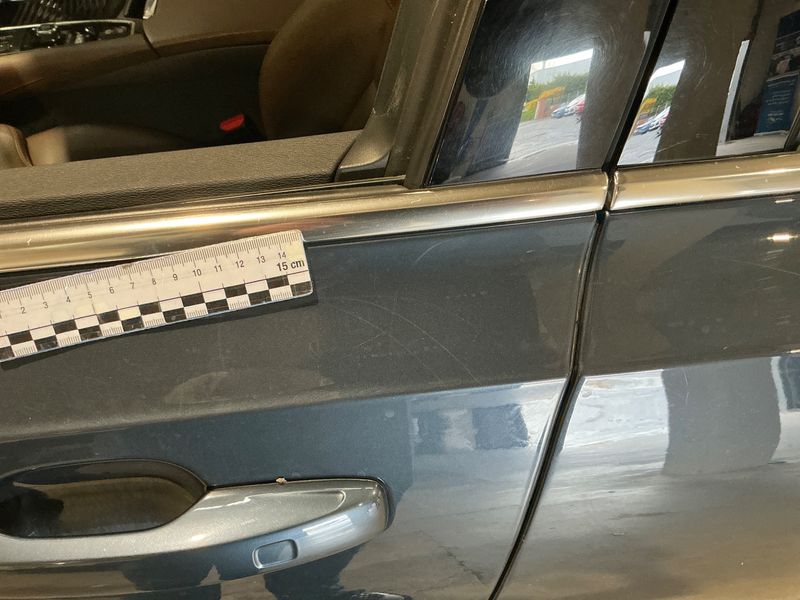 Volvo V90 2.0 T8 Plug-in Hybrid Inscription Luxe AWD 2018 – снимка 26