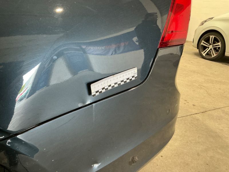 Volvo V90 2.0 T8 Plug-in Hybrid Inscription Luxe AWD 2018 – снимка 31