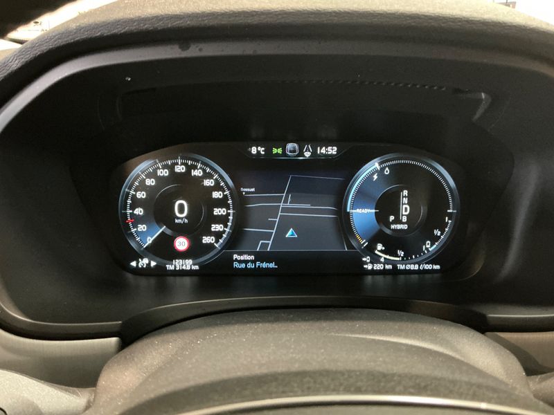 Volvo V90 2.0 T8 Plug-in Hybrid Inscription Luxe AWD 2018 – снимка 18