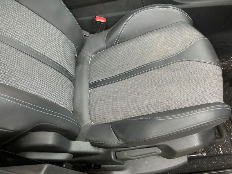 Peugeot 3008 1.6 Hybrid 225 GT 2022 – снимка 39