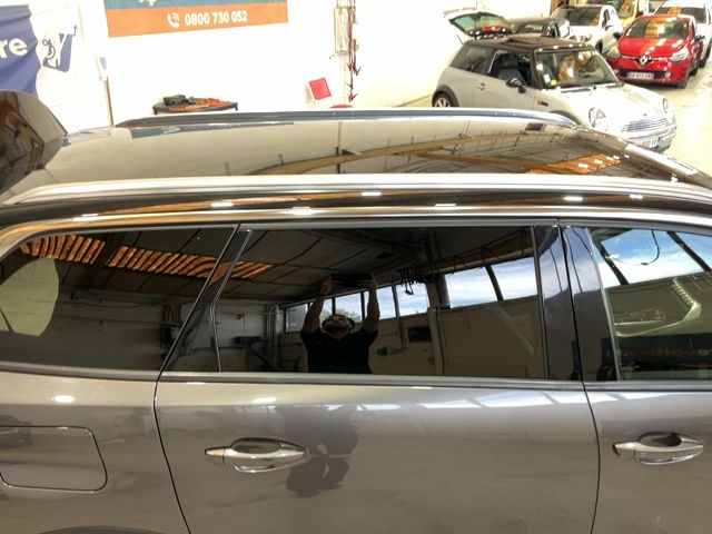 Peugeot 5008 1.2 PureTech Allure Pack 2023 – снимка 13