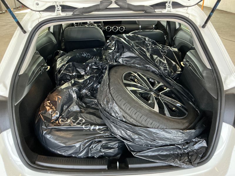 Mercedes-Benz A-Klasse A 180 d AMG Line 2023 – снимка 30