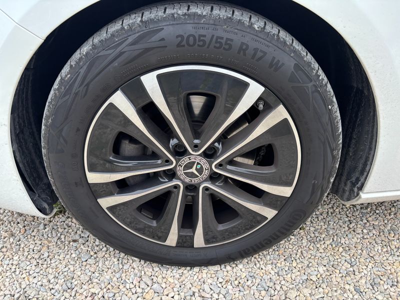 Mercedes-Benz A-Klasse A 180 d AMG Line 2023 – снимка 3