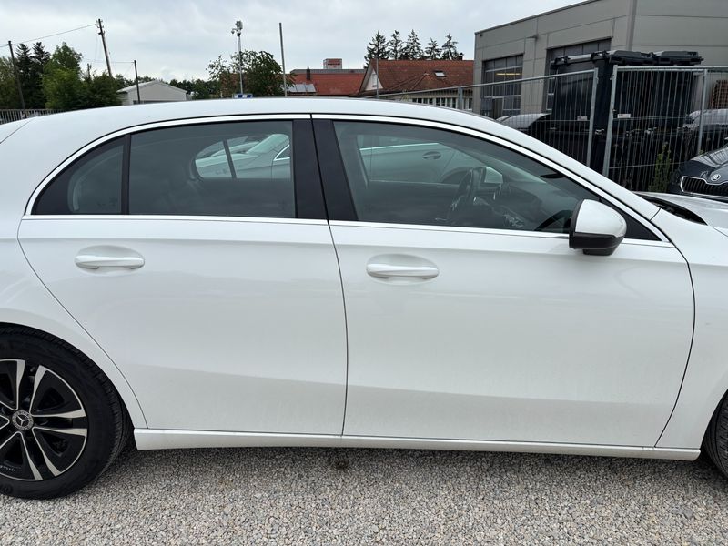 Mercedes-Benz A-Klasse A 180 d AMG Line 2023 – снимка 10