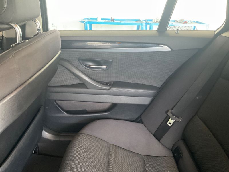 BMW 5er 520d 2013 – снимка 28
