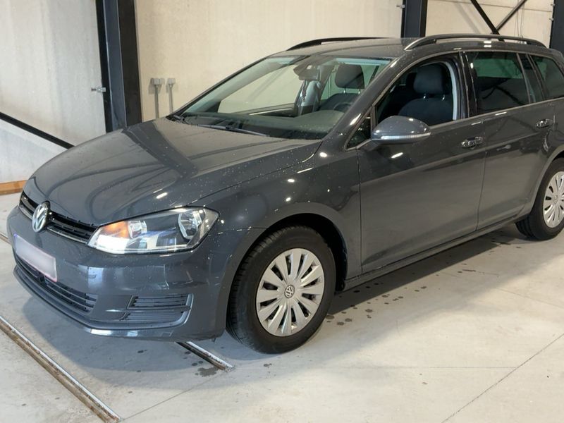 Volkswagen Golf VII 1.6 TDI Trendline BlueMotion Tech 2016 – снимка 2