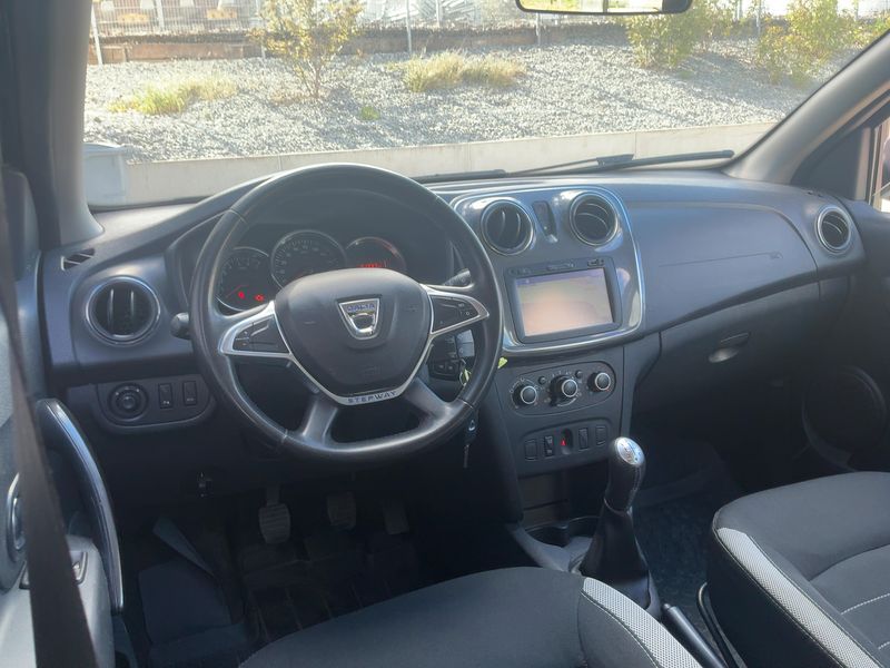 Dacia Logan MCV 0.9 TCe Stepway 2018 – снимка 17