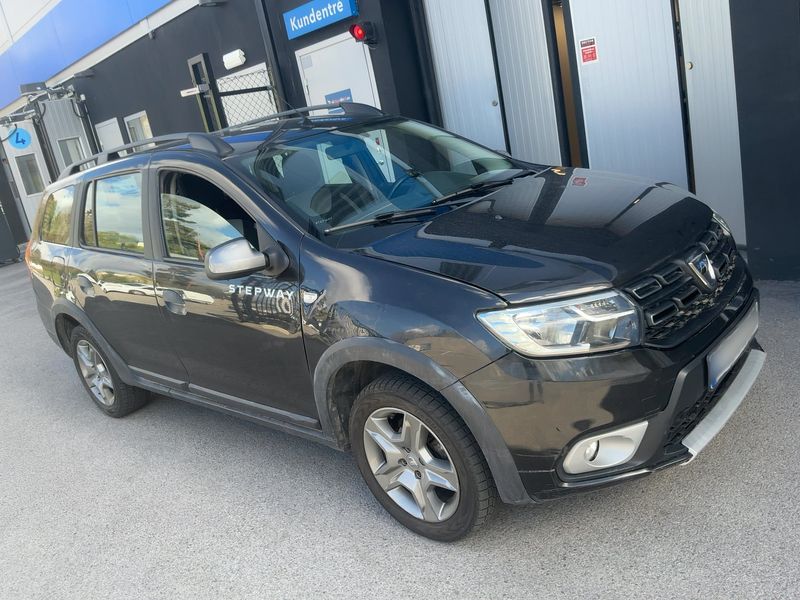 Dacia Logan MCV 0.9 TCe Stepway 2018 – снимка 12