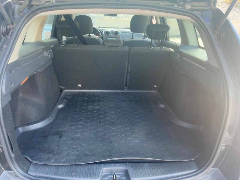 Dacia Logan MCV 0.9 TCe Stepway 2018 – снимка 15