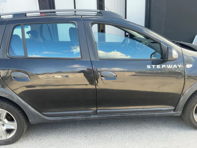 Dacia Logan MCV 0.9 TCe Stepway 2018 – снимка 10