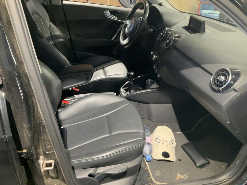 Audi A1 Sportback 1.6 TDI Design 2016 – снимка 16