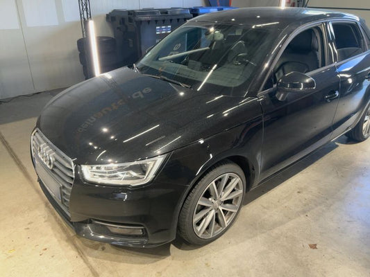 Audi A1 Sportback 1.6 TDI Design 2016 – снимка 2