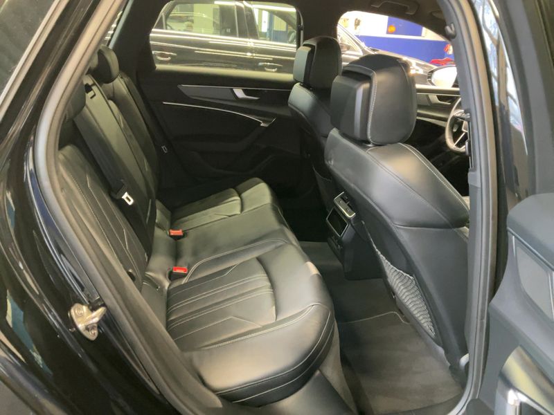 Audi A6 55 TFSI Mild-Hybrid quattro Advanced 2024 – снимка 19