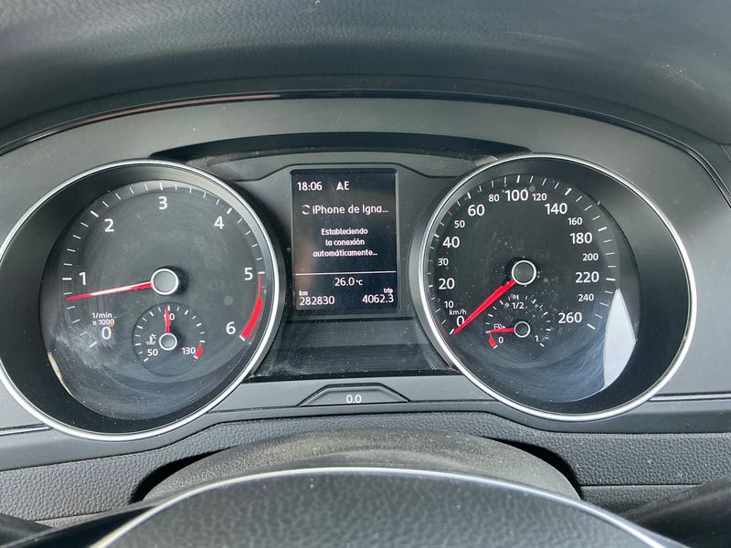 Volkswagen Passat 1.6 TDI Edition BlueMotion Tech 2016 – снимка 18