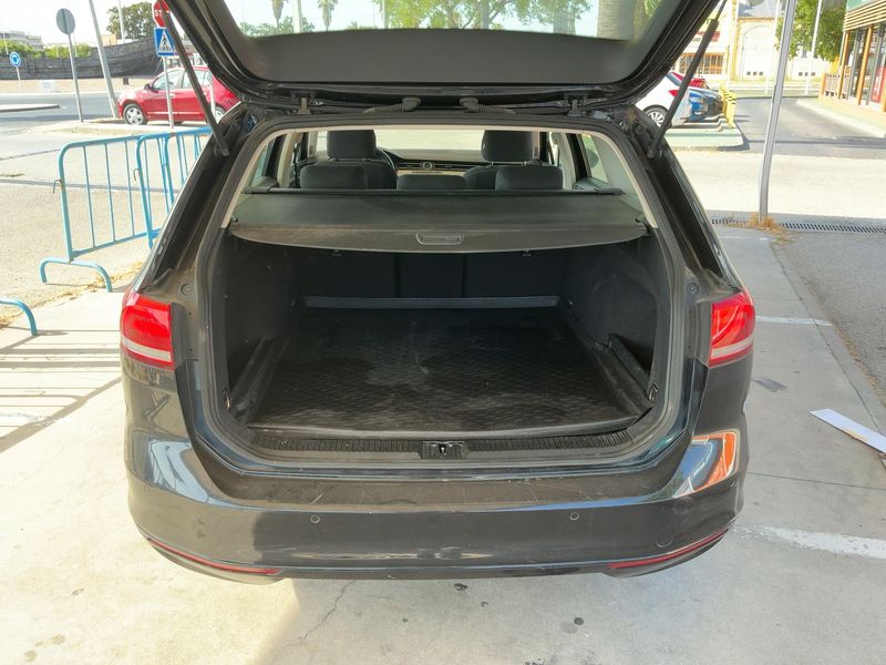 Volkswagen Passat 1.6 TDI Edition BlueMotion Tech 2016 – снимка 15