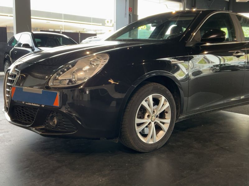 Alfa Romeo Giulietta 1.4 Turbo Turismo 2011 – снимка 2