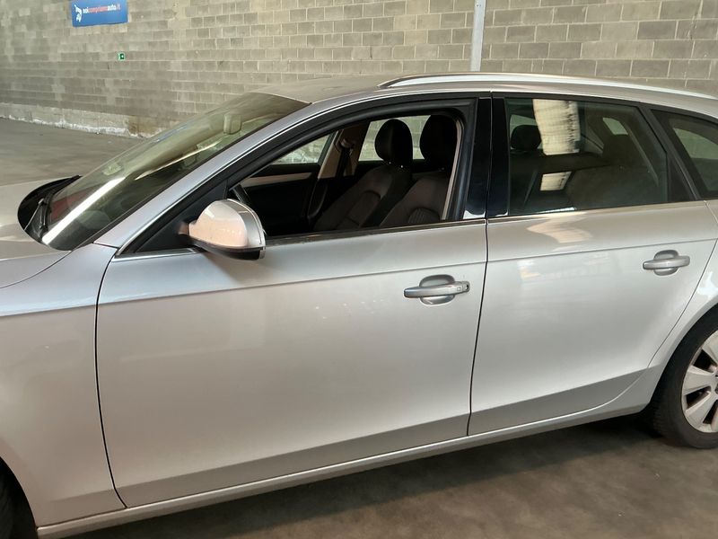 Audi A4 2.0 TDI 2009 – снимка 4